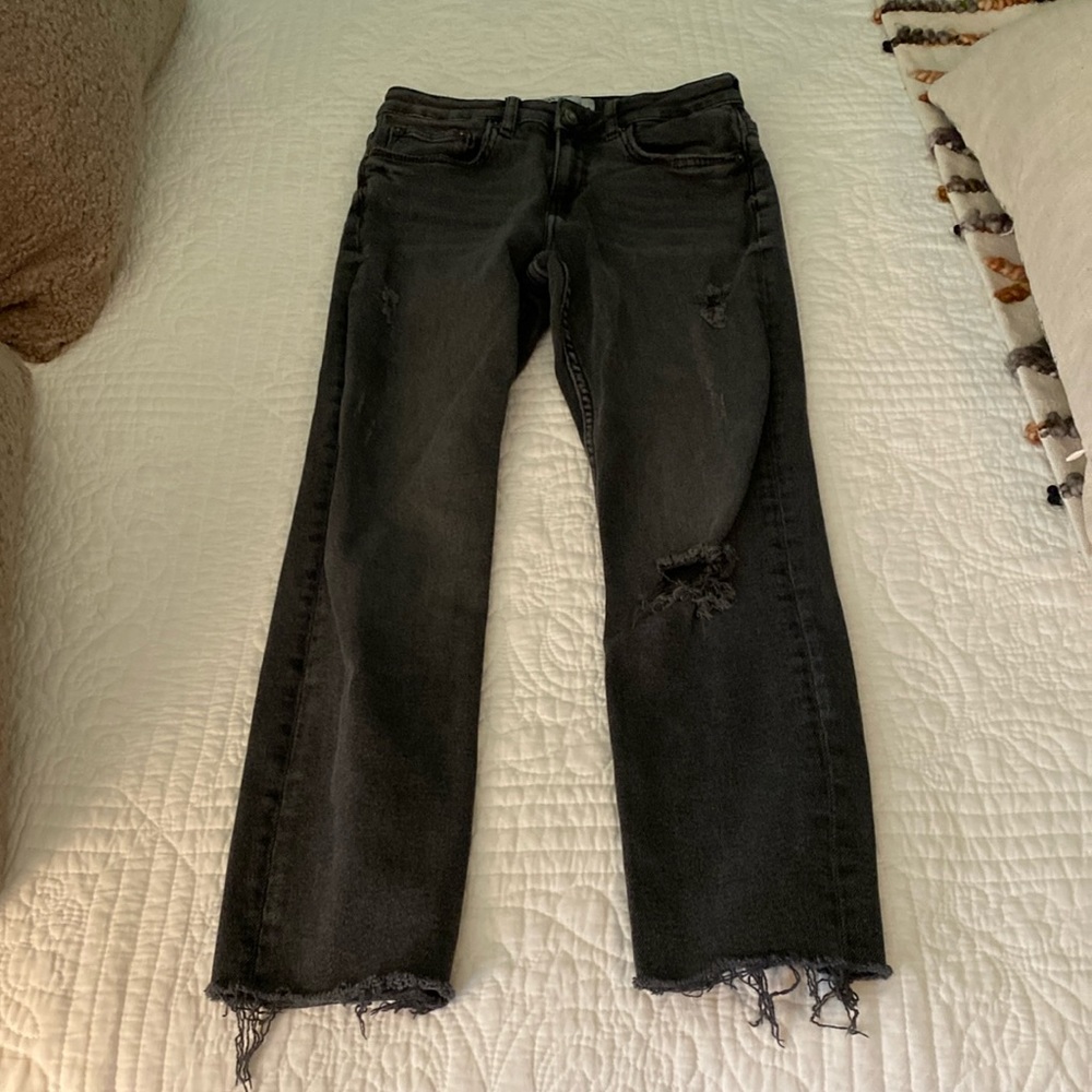 Zara Black/Gray Jeans Lightly Distressed Frayed Hem